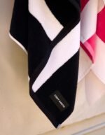 Classic Stripe Resort Towel Bundle - Image 18